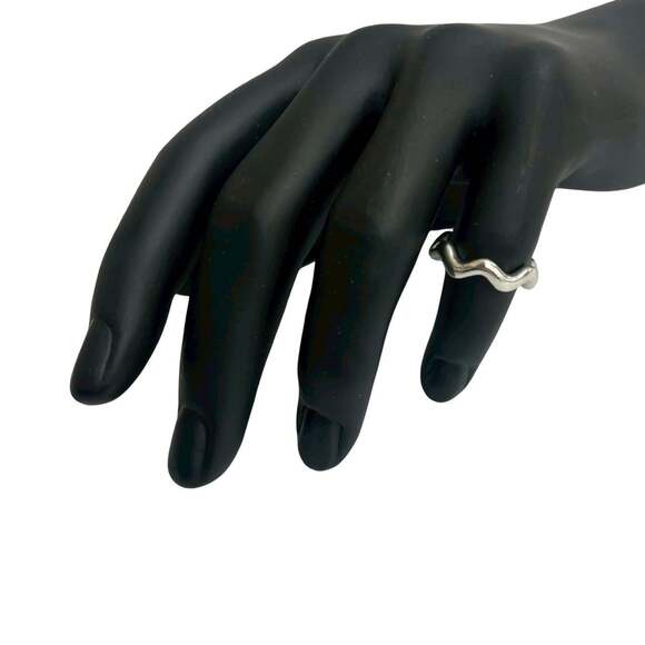 TIFFANY Jewelry - TIFFANY & Co. Paloma Picasso Zigzag Silver 925 Ring, Size 7, Women's, 44550